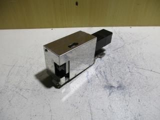 YASKAWA AC SERVO MOTOR SGMAV-01A3A21 100W