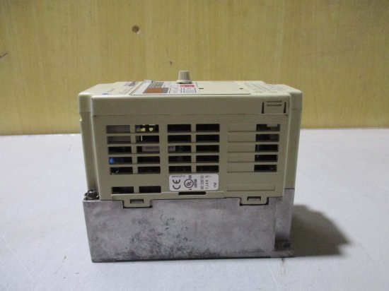 中古 YASKAWA Vs mini J7 CIMR-J7AA20P4 インバータ 2個 - growdesystem