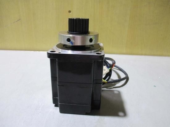 中古 YASKAWA AC SERVO MOTOR SGMPH-02A1A-YR31 ACサーボモーター - growdesystem