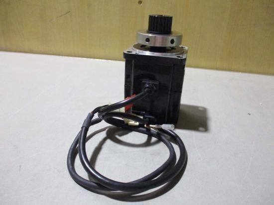 中古 YASKAWA AC SERVO MOTOR SGMPH-02A1A-YR31 ACサーボモーター - growdesystem