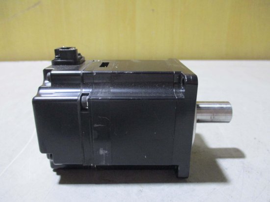 中古 YASKAWA AC SERVO MOTOR SGMJV-02ADA21 AC サーボモータ 200W - growdesystem