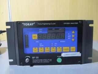  TORAY RF-30 Compact Oxygen Analyzer 
