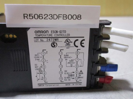 中古 OMRON TEMPERATURE CONTROLLER E5CN-Q2TD デジタル調節計 2個