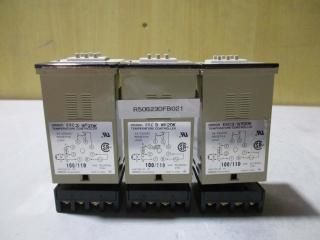 OMRON TEMPERATURE CONTROLLER E5C 3-WR20K Ĵ  3