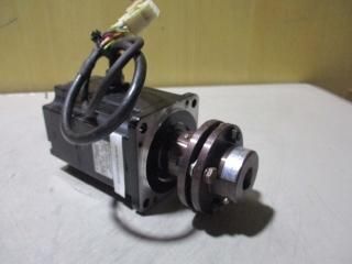  YASKAWA AC SERVO MOTOR SGMP-04A316B/-SFS-06- 400W