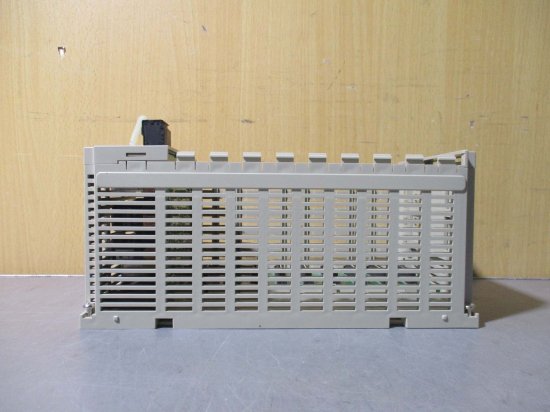 中古Yaskawa MP2200 MBU-01/JEPMC-BU2200 VER A1 Base Rack Unit - growdesystem