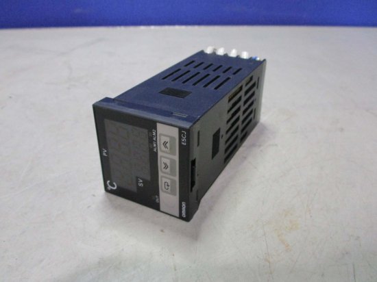 中古 OMRON TEMPERATURE CONTROLLER E5CJ-Q2 温度調節器 5個 - growdesystem