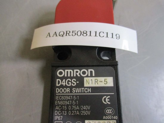 中古 OMRON DOOR SWITCH D4GS-N1R-5 0.75A/240V 2個 - growdesystem