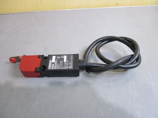 中古 OMRON DOOR SWITCH D4GS-N1R-5 0.75A/240V 2個 - growdesystem