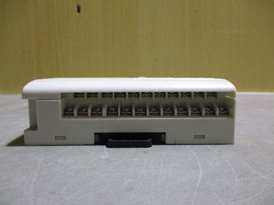 中古 KEYENCE KL-8BLX PLC 省配線中継ネジ端子台 - growdesystem