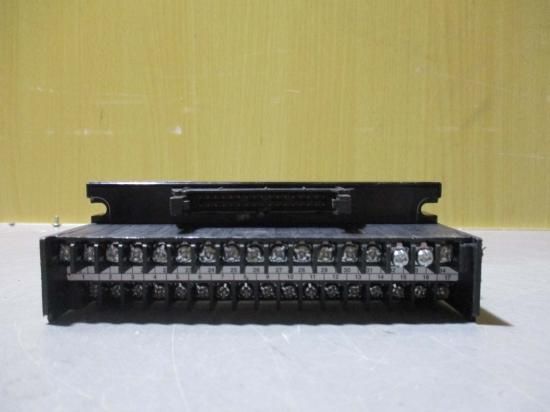 中古 KEYENCE XC-T34B2 交換端子台 2個 - growdesystem