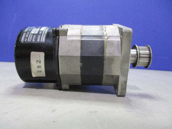 中古 Omron R88M-H10030 AC Servo Motor 100W 3000rpm - growdesystem