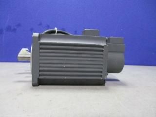  MITSUBISHI AC SERVO MOTOR HA-FE33