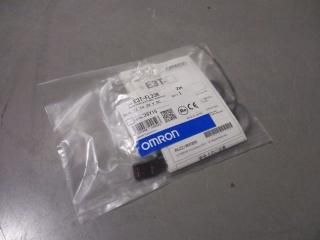  OMRON PHOTOELECTRIC SWITCH E3T-FL23R 2M  ť
