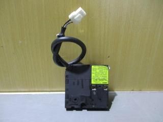  IDEC SAFETY DOOR LOCK SWITCH HS6E-M7Y å