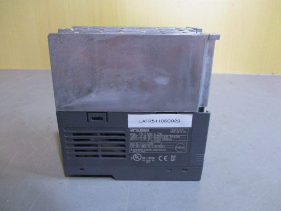 中古MITSUBISHI INVERTER FR-E720-0.75K インバータ 三相 200-240V