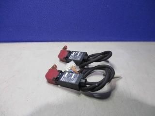  OMRON D4GS-N2T DOOR SWITCH   2