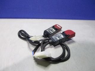  OMRON D4GS-N2T DOOR SWITCH   2