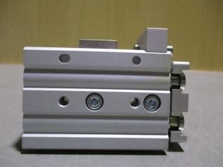  SMC MXQ12-10CS-M9BL Cyl  Slide Table
