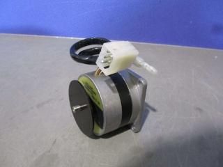  ORIENTAL MOTOR STEPPING MOTOR 5-PHASE PH564-B ƥåԥ󥰥⡼ 