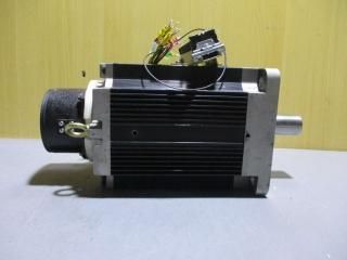  KAWASAKI AC SERVO MOTOR 8MC562D-3CRAE-KJ1B 5.6KW