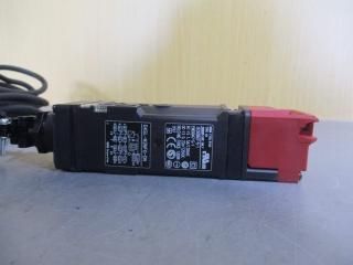  OMRON D4SL-N2NFG-DN Safety Door Switch