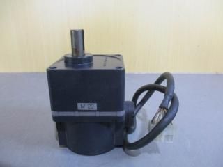  ORIENTAL MOTOR BRUSHLESS DC MOTOR FBLM440A-GF/GEAR HEAD GF4G200