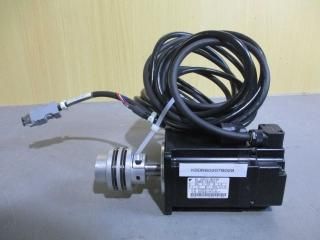 YASKAWA  AC Servo Motor  SGMAS-04A021