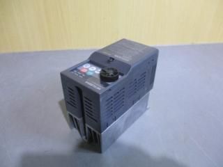  MITSUBISHI INVERTER FR-D720-0.4K AC200-240V