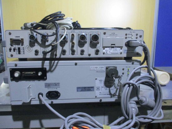 中古 OLYMPUS EVIS VIDEO SYSTEM CENTER CV-200/CLV-U20D EVIS ユニバーサル 光源装置 通電OK  ＜送料別＞ - growdesystem