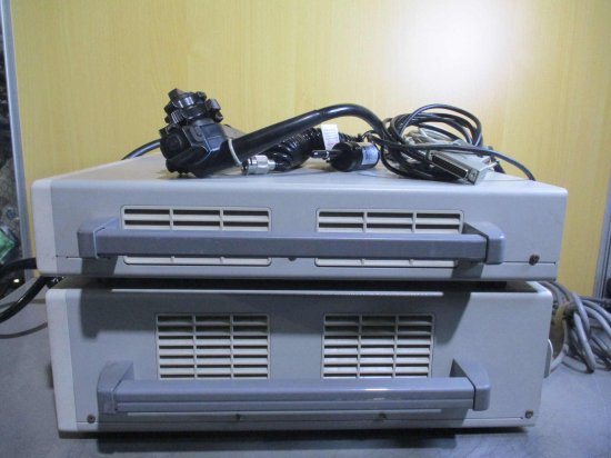 中古 OLYMPUS EVIS VIDEO SYSTEM CENTER CV-200/CLV-U20D EVIS ユニバーサル 光源装置 通電OK  ＜送料別＞ - growdesystem