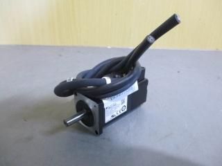  YASKAWA SGMJV-01ADA21  AC SERVO MOTOR 