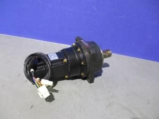  YASKAWA ELECTRIC SGM-02A3G46 SERVO MOTOR 200W /HD SYSTEM CP-25A-33-J604A-SP