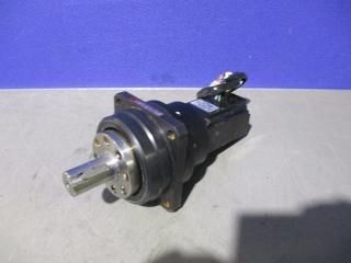  YASKAWA ELECTRIC SGM-02A3G46 SERVO MOTOR 200W /HD SYSTEM CP-25A-33-J604A-SP