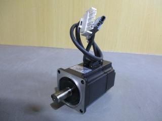  YASKAWA AC SERVO MOTOR SGMAH-02AAA41 200W