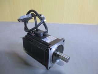  YASKAWA AC SERVO MOTOR SGMAH-02AAA41 200W