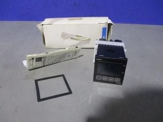  OMRON TEMPERATURE CONTROLLER E5CN-RT ٥ȥ