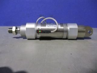   SMC CDM2B40-40 PNEUMATIC CYLINDER