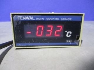 FENWAL DIGITAL TEMPERATURE INDICATOR HS04A/BR-KN OK