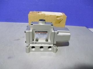  SMC solenoid valve   VS4130