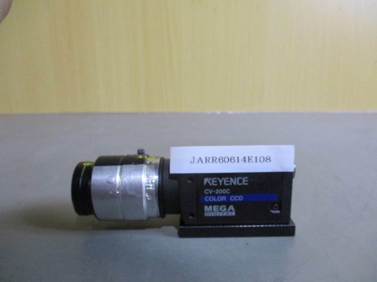 中古 KEYENCE カラーカメラ CV-200C COLOR CCD MEGA DIGITAL レンズ 付け - growdesystem