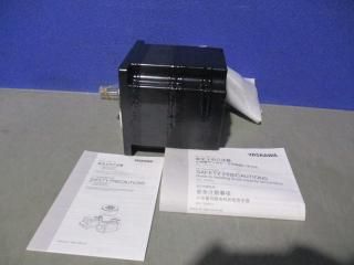  YASKAWA SGMPH-08A1E-HG12 SERVO MOTOR