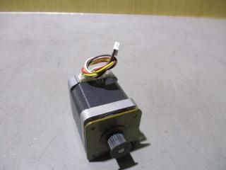  NIDEC SERVO  KH42KM2R015D DC4.42V 1.3A ƥåԥ󥰥⡼