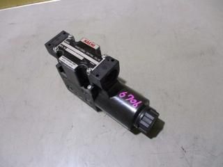  NACHI SS-G01-H63-R-D2-9331H  DIRECTIONAL CONTROL VALVE