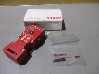  IDEC  HS1B-024R-G  / HS1B SAFETY SWITCH 