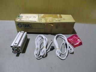  SMC CDQ2B32D-W5550-75 Cylinder