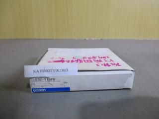  Omron E32-T16PR Photoelectric Switch Fiber Unit (2m)