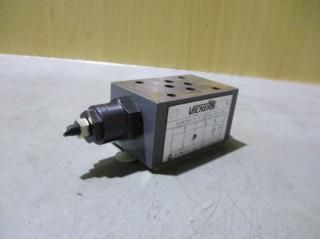  Vickers Tokyo Keiki DGMFN-3-Y-B1W-20-JA Flow Control Valve