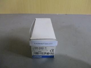 OMRON E3X-DA21-S Photoelectric Switch/E32-D61-S 2M