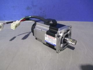  Kawasaki R2AA05010FXP9F AC Servo Motor